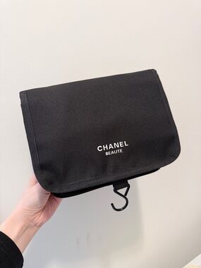 CHANEL Beauté Black Hanging Toiletry Pouch with Hook